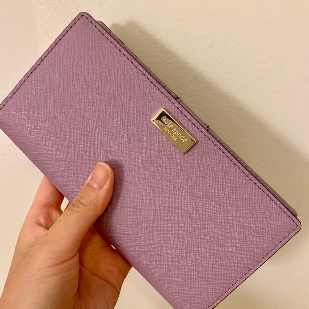 Kate Spade Large Cameron Wallet in Orchid